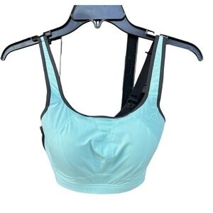 Karri Traa NWOT high impact sports bra